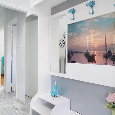 Yiayia And Papou Luxury House Apartment