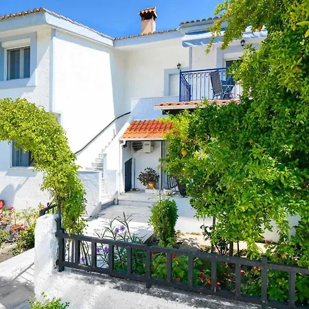 Apartament Yiayia And Papou Luxury House *