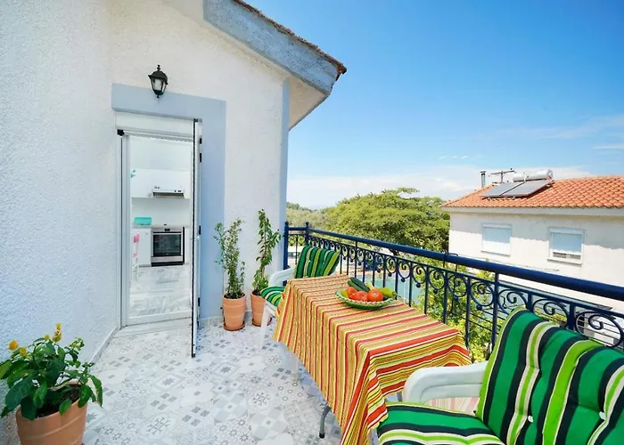 Yiayia And Papou Luxury House דירה